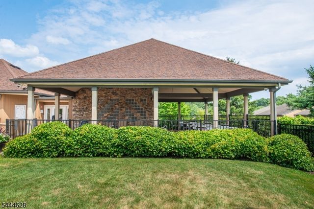 71 Colton Cir 71, West Orange Twp., NJ 07052