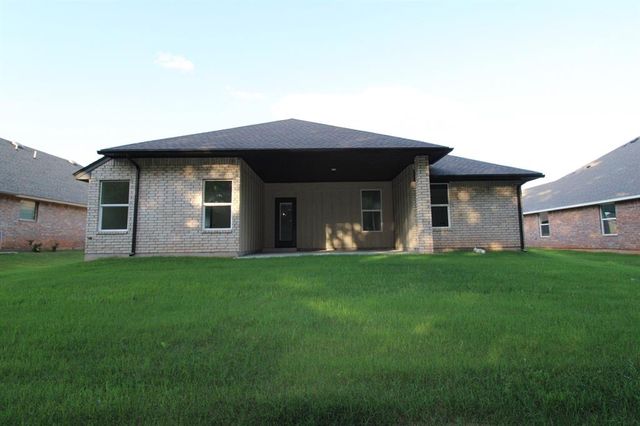 132 Mountain Laurel Way, Noble, OK 73068