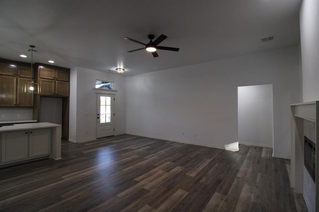 132 Mountain Laurel Way, Noble, OK 73068