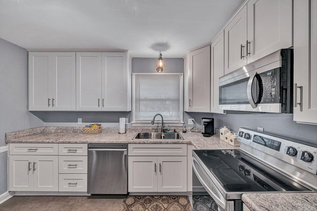 2458 Bermuda RD, Roanoke, VA 24017