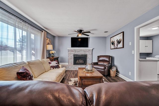 2458 Bermuda RD, Roanoke, VA 24017