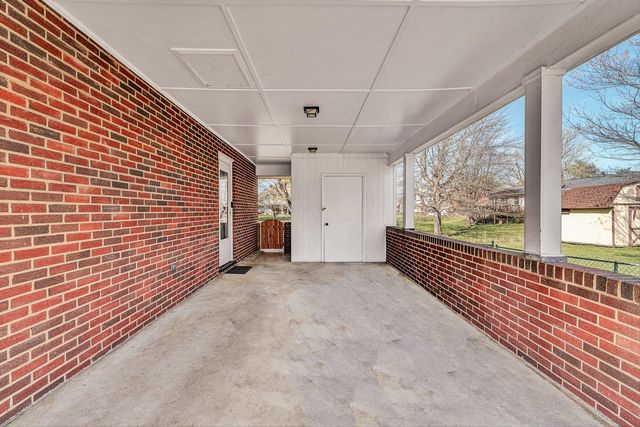 2458 Bermuda RD, Roanoke, VA 24017