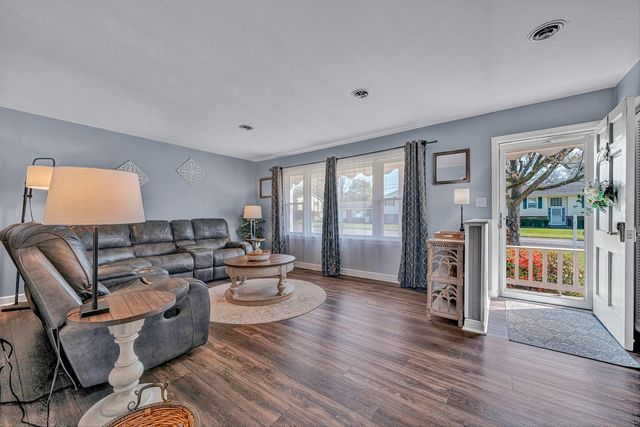 2458 Bermuda RD, Roanoke, VA 24017