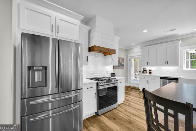 1025 Dewey Road, Statham, GA 30666