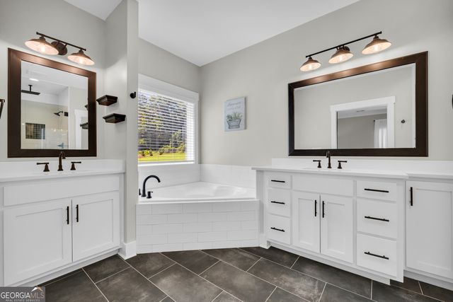 1025 Dewey Road, Statham, GA 30666