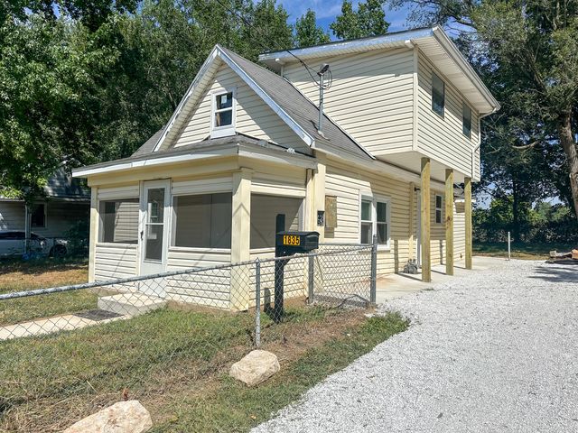 1835 West Chestnut Street, Springfield, MO 65802