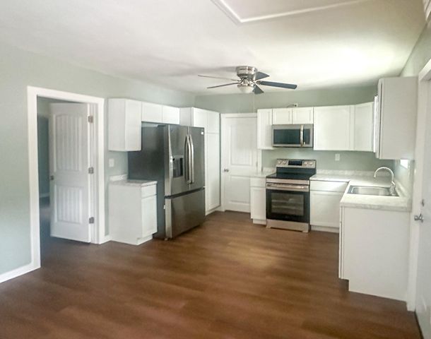 1835 West Chestnut Street, Springfield, MO 65802