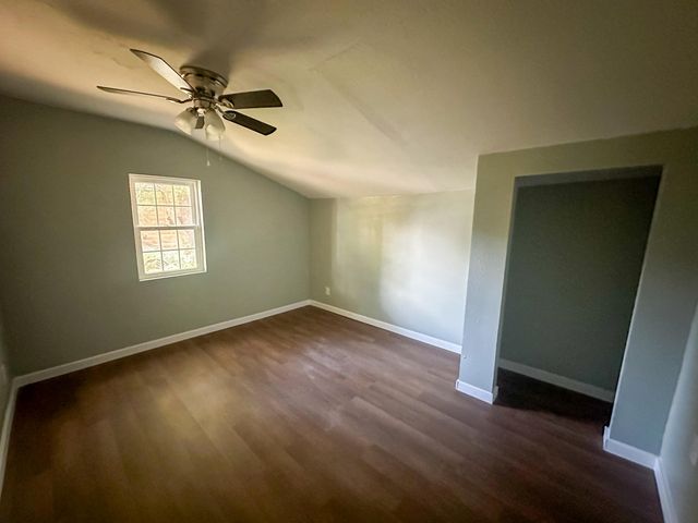 1835 West Chestnut Street, Springfield, MO 65802