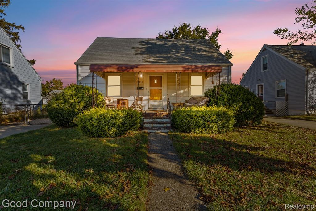 2321 Shevlin Street, Ferndale, MI 48220