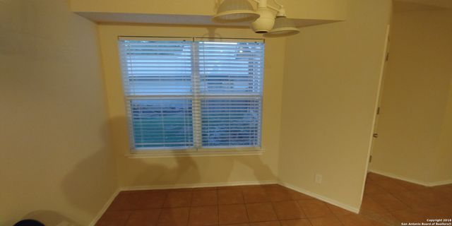 7729 Ridge Mist Dr, San Antonio, TX 78239