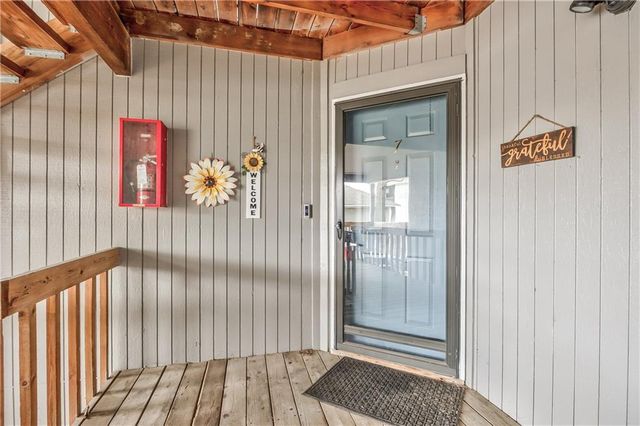 5860 Park Street 7, Shawnee, KS 66216