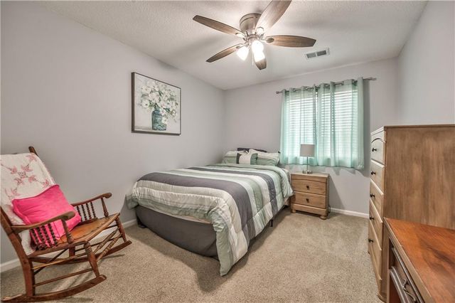 5860 Park Street 7, Shawnee, KS 66216
