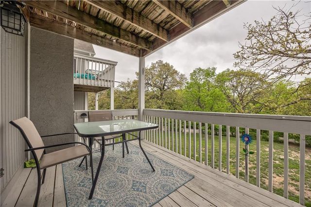 5860 Park Street 7, Shawnee, KS 66216