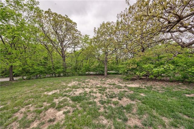 5860 Park Street 7, Shawnee, KS 66216