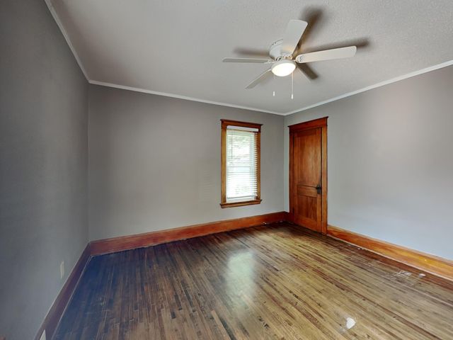 1403 Barclay Street, Saint Paul, MN 55106