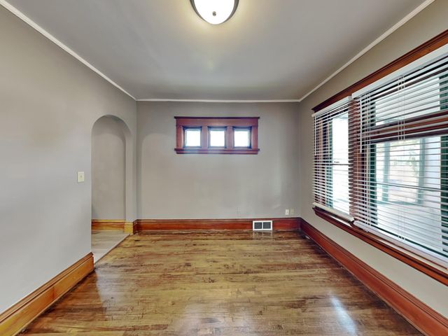 1403 Barclay Street, Saint Paul, MN 55106