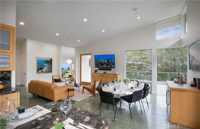533 Temple Hills Drive, Laguna Beach, CA 92651