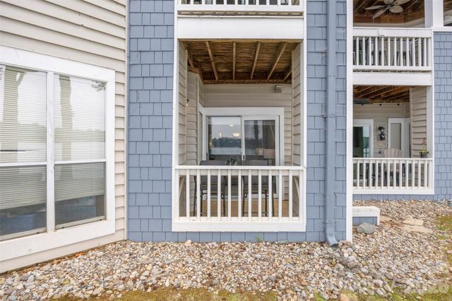 907 Southwest Drive, Davidson, NC 28036