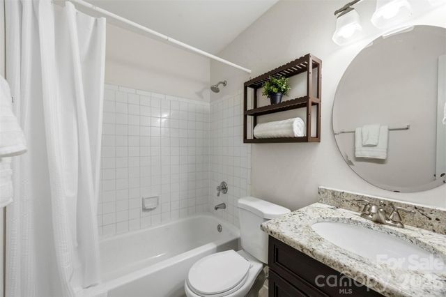 907 Southwest Drive, Davidson, NC 28036
