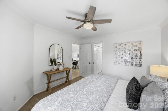 907 Southwest Drive, Davidson, NC 28036