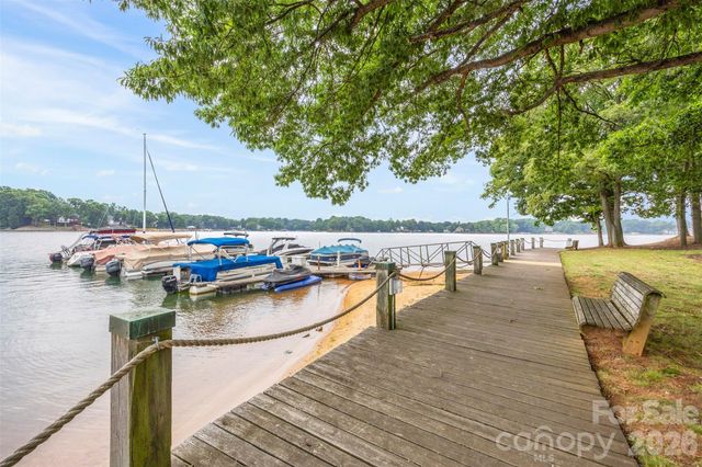 907 Southwest Drive, Davidson, NC 28036
