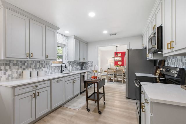 2209 Glen Forest Lane, Plano, TX 75023