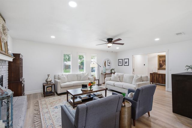 2209 Glen Forest Lane, Plano, TX 75023