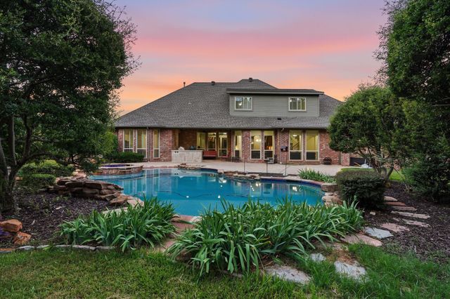 1016 Meandering Woods Drive, Keller, TX 76248