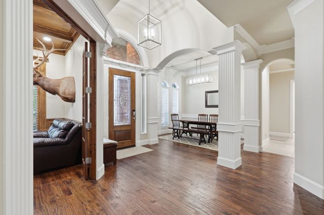 1016 Meandering Woods Drive, Keller, TX 76248