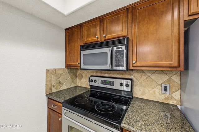 3235 E CAMELBACK Road 124, Phoenix, AZ 85018