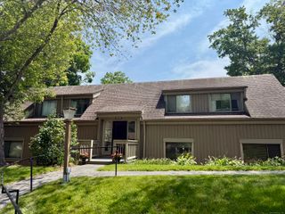 32 Heritage Village C, Southbury, CT 06488