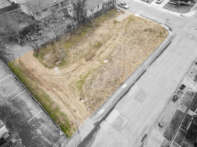 1702 Nomas Street, Dallas, TX 75212