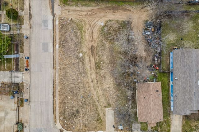 1702 Nomas Street, Dallas, TX 75212