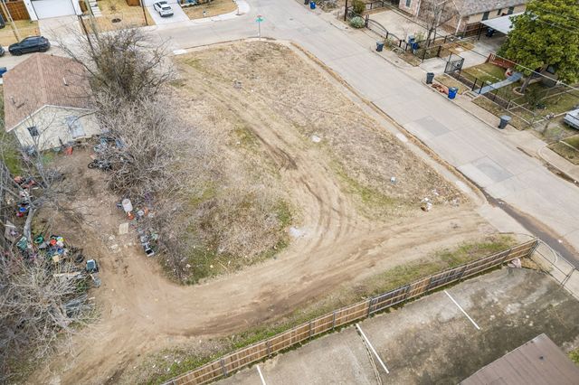 1702 Nomas Street, Dallas, TX 75212