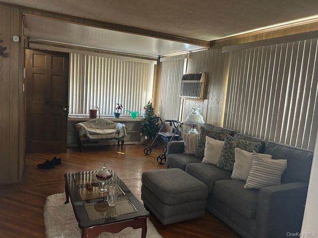 11636 197th Street, Jamaica, NY 11412
