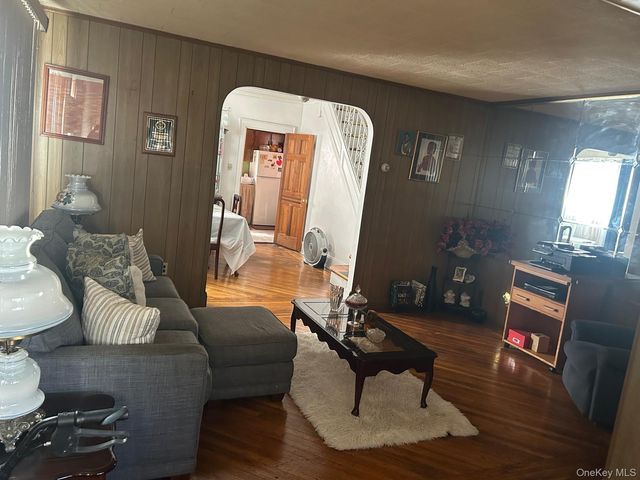11636 197th Street, Jamaica, NY 11412