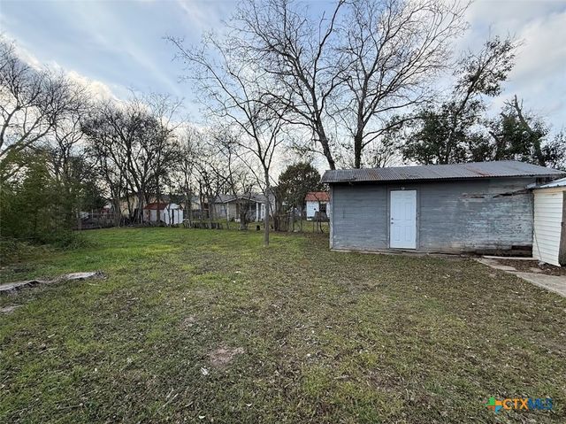 784 Samuels Avenue, New Braunfels, TX 78130