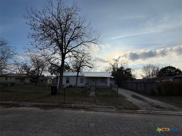 784 Samuels Avenue, New Braunfels, TX 78130