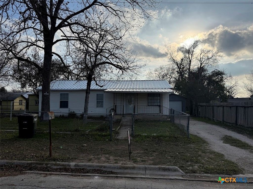 784 Samuels Avenue, New Braunfels, TX 78130