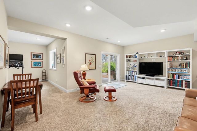 843 Lakerun Lane, Erlanger, KY 41018