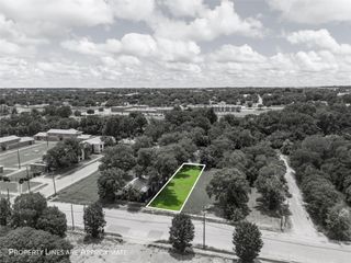 709 S 12th Street, Waco, TX 76706