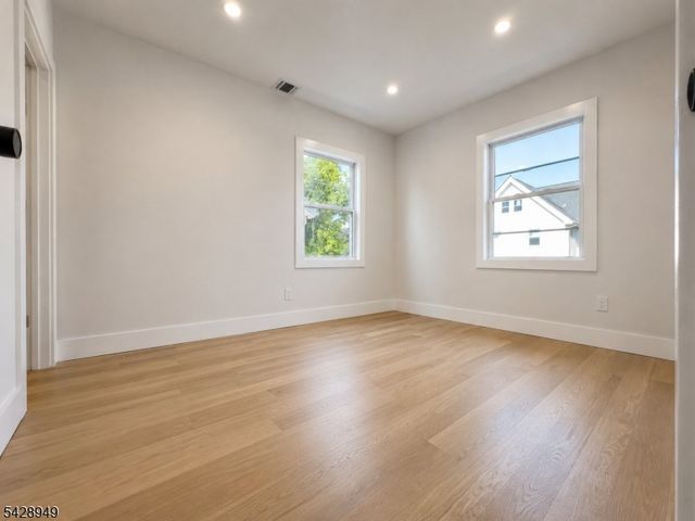 222 E 30Th St, Paterson City, NJ 07514