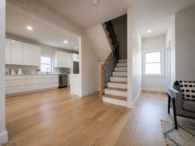 222 E 30Th St, Paterson City, NJ 07514