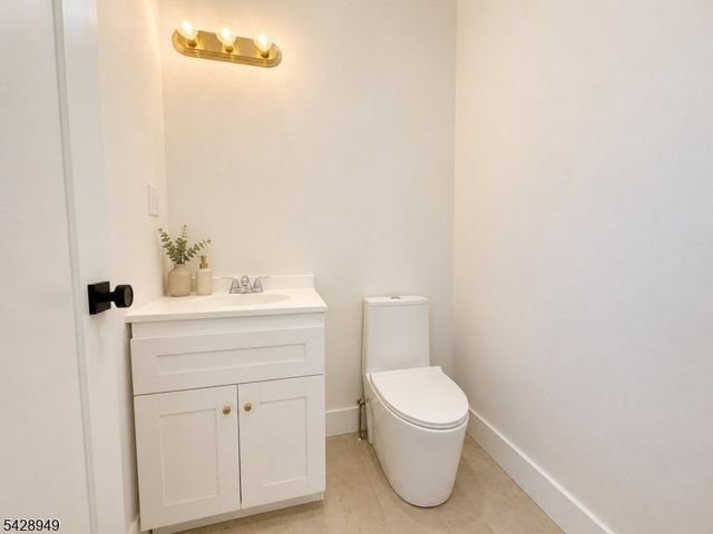 222 E 30Th St, Paterson City, NJ 07514