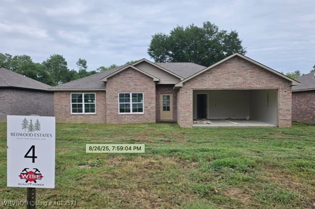 402 N Dogwood Avenue, Sallisaw, OK 74955