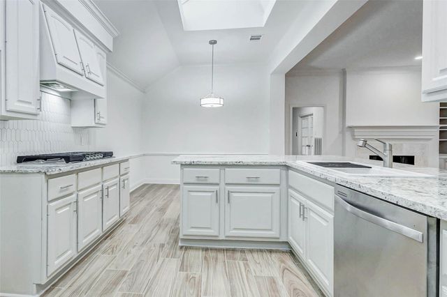 1918 Supplejack Court, Sugar Land, TX 77479