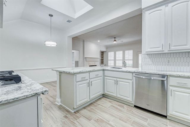 1918 Supplejack Court, Sugar Land, TX 77479
