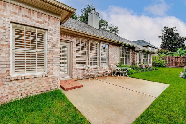 1918 Supplejack Court, Sugar Land, TX 77479