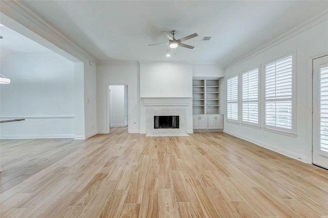 1918 Supplejack Court, Sugar Land, TX 77479