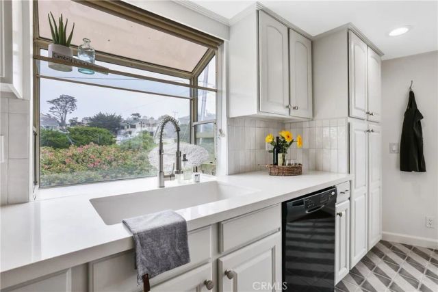 295 Plymouth Street, Cambria, CA 93428